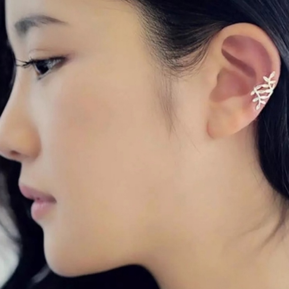 Beautiful Vine Ear Cuff